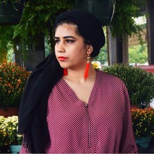 Meet your Posher, Noor